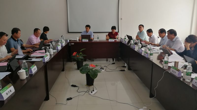德国滚珠丝杠品牌INA与THK：性能对比与选型指南